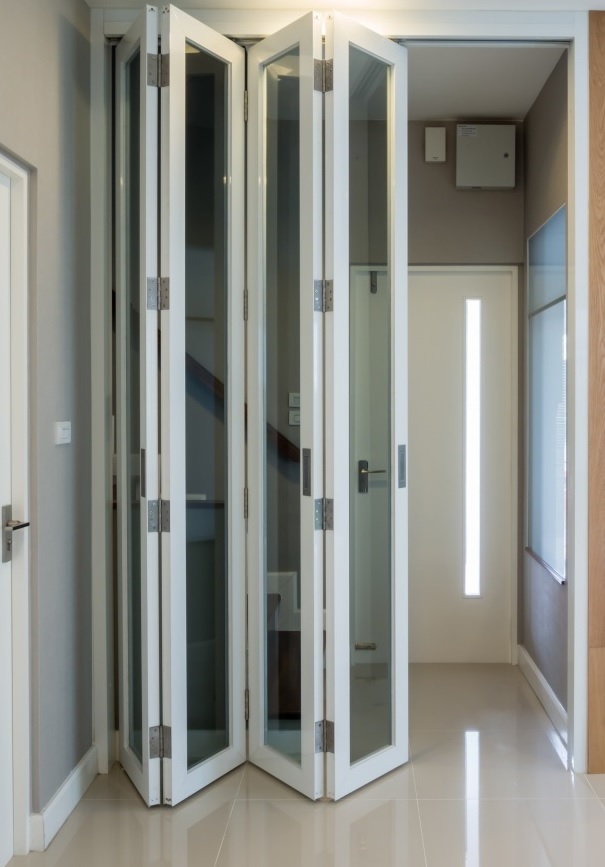 bifold door Rush Green, RM7